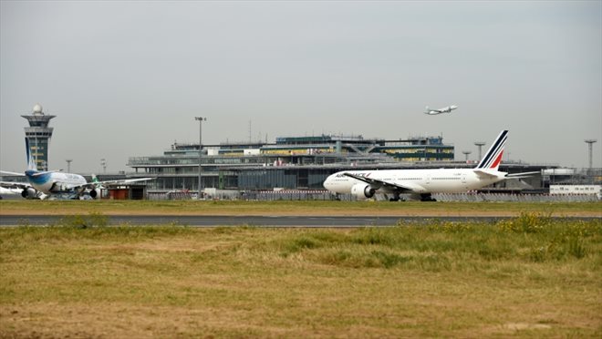 Coronavirus: exploitation d’Orly suspendue, nationalisation d’Air France pas exclue