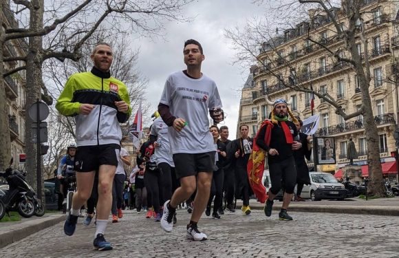Les avocats poursuivent leur course d’endurance contre la réforme des retraites