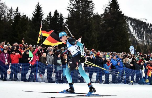 Biathlon : Après Fourcade, Julia Simon remporte aussi la dernière course de la saison