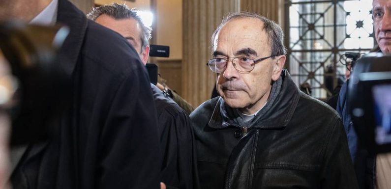 La démission du cardinal Barbarin acceptée par le pape