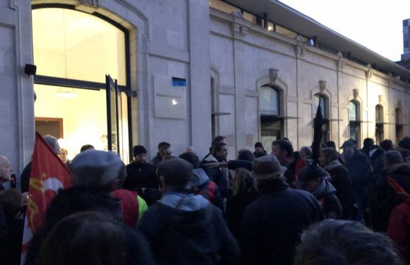 Nantes : Bagarres et confusion devant le meeting du Rassemblement national