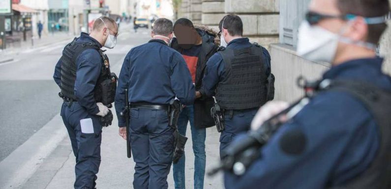 Coronavirus : Des associations dénoncent des cas de contrôles policiers « abusifs » et « violents »