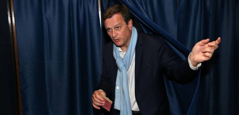 Elections municipales à Perpignan : Louis Aliot est en tête au 1er tour devant le maire sortant LR