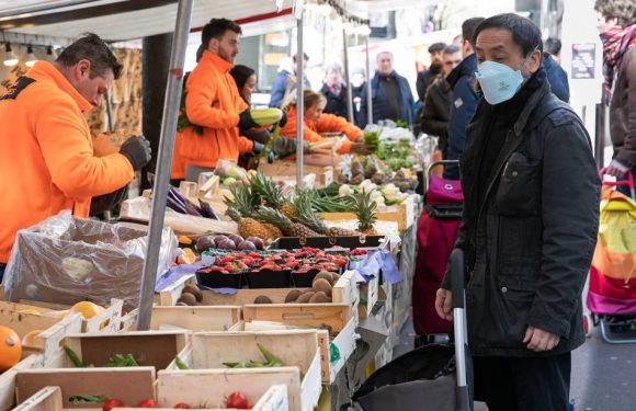 Coronavirus à Paris : La ville maintient ses marchés et recense ses habitants « fragiles »