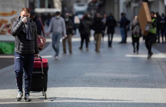 A Saint-Denis, l’impossible confinement d’une capitale