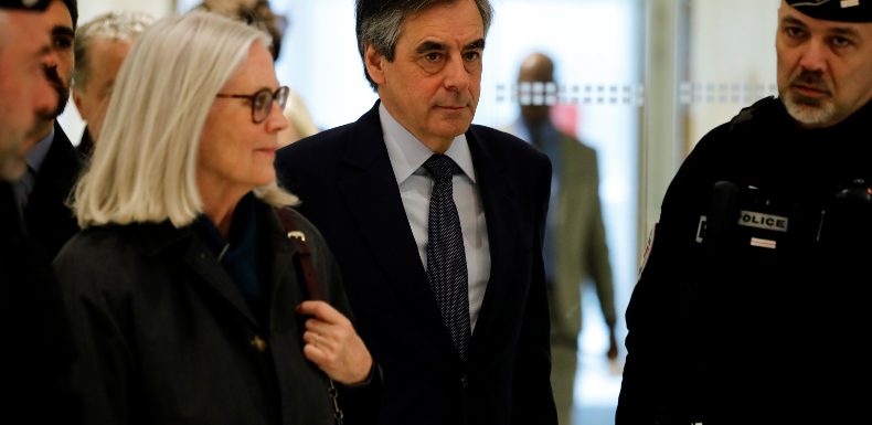 « Vous en en avez fait une femme fictive » : au procès Fillon, la dernière charge de la défense