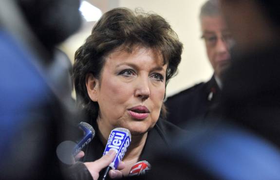Roselyne Bachelot : « Les gens, qui cassent la confiance ou polémiquent, jouent contre la Nation »