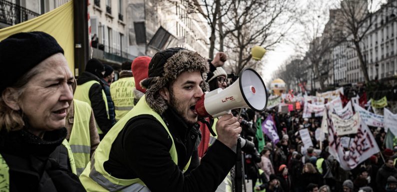 Coronavirus : en France, la crainte d’une ébullition sociale