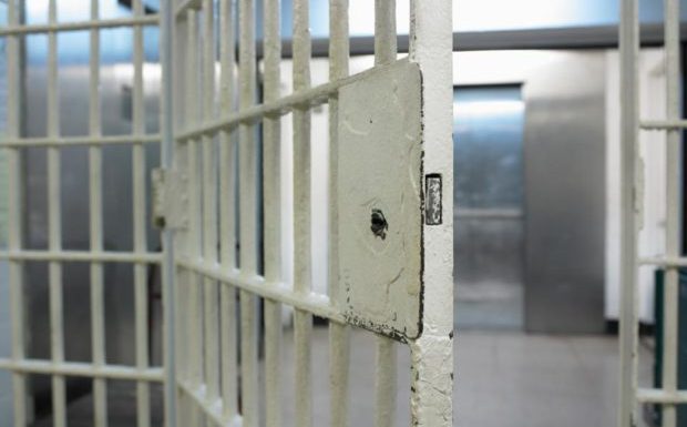 Montauban : libérés de prison grâce au coronavirus, deux migrants y retournent après une course-poursuite en voiture volée et un cambriolage