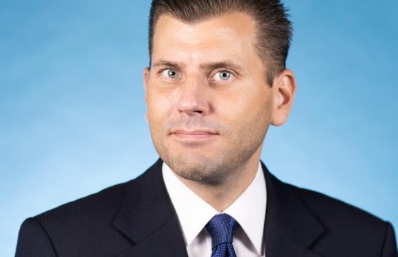 Allemagne : l’extrême droite suspend un porte-parole fier d’être « fasciste » et de ses origines « aryennes »