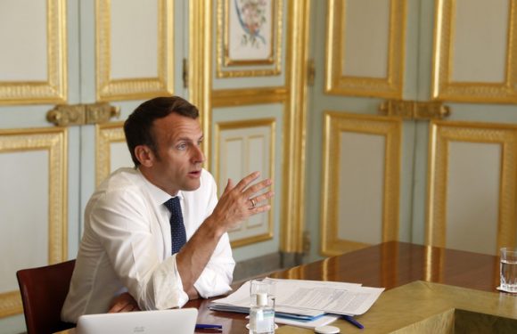 «Le chômage partiel, c’est la nationalisation des salaires», explique Macron au Financial Times