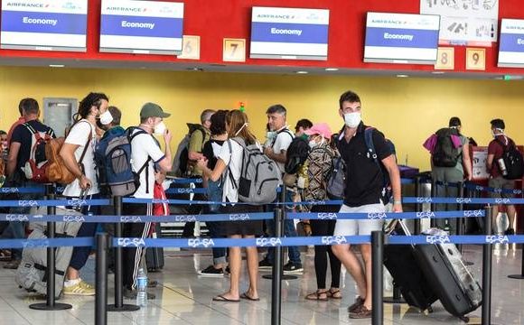 Coronavirus : Le rapatriement des Français bloqués à l’étranger se poursuit, mais à quel prix ?