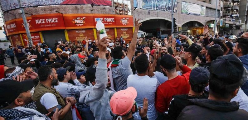 Liban: Manifestation contre le pouvoir malgré un couvre-feu et le coronavirus