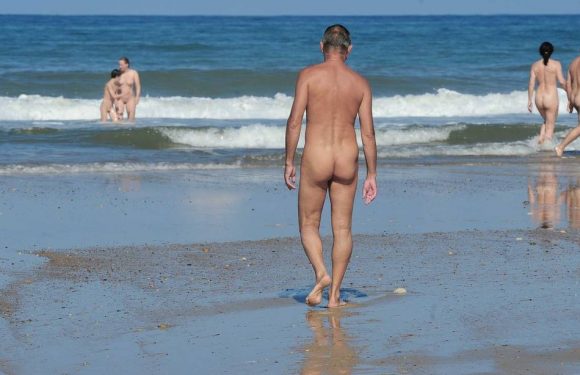Coronavirus dans le Finistère : Un homme contrôlé alors qu’il se baignait nu après son footing