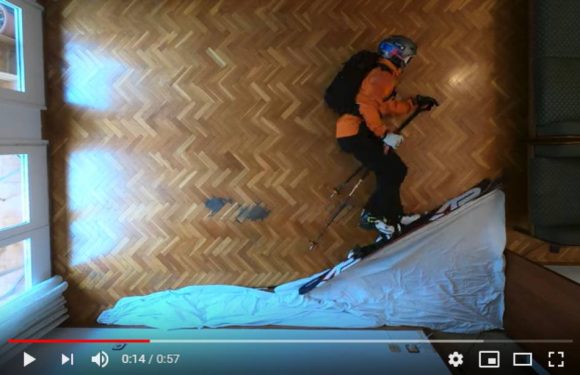 VIDEO. Coronavirus : En plein confinement, il fait du ski freeride… au milieu de son salon