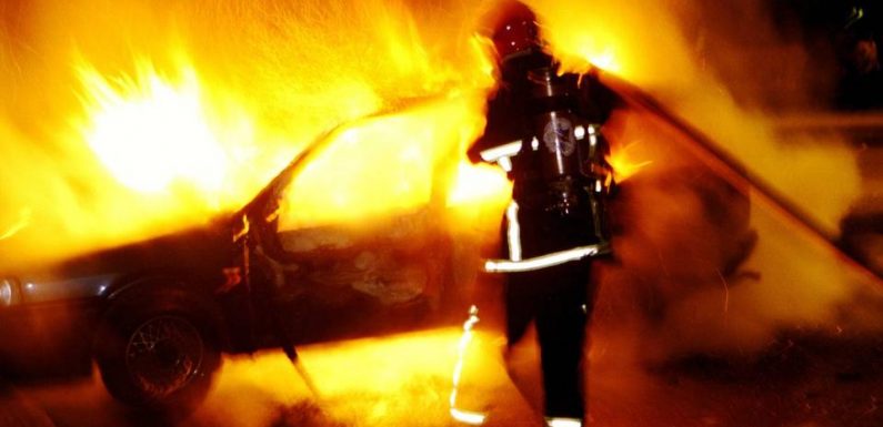 Villefontaine : La mairie incendiée par une voiture bélier en flammes