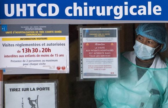 Coronavirus : « On nous demande de prier à travers une vitre… » Le délicat travail des aumôniers