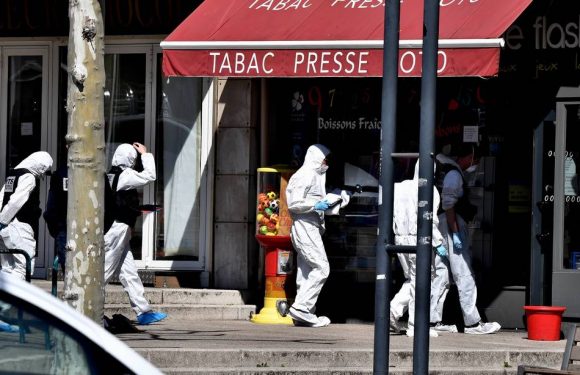 Attaque de Romans-sur-Isère : Une information judiciaire ouverte, l’assaillant présenté à un juge d’instruction antiterroriste