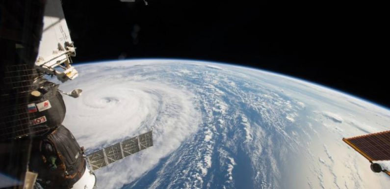 Après plusieurs mois dans l’Espace, un équipage de l’ISS retrouve la Terre… en pleine épidémie