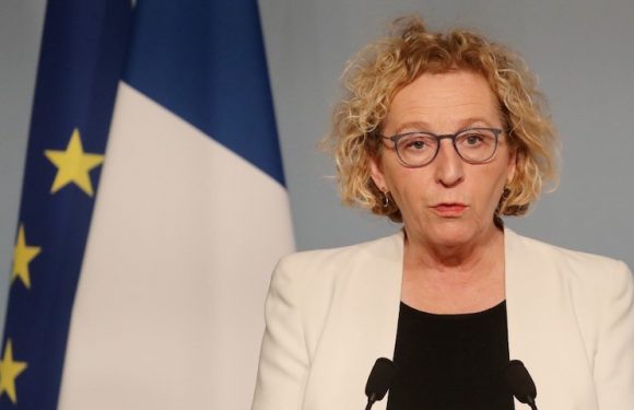 Coronavirus : « Le message de Muriel Pénicaud est clair : Business as usual et au travail, les feignants ! »