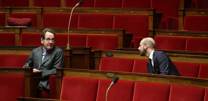 Une députée exclue de LREM pour avoir voté contre le plan de déconfinement