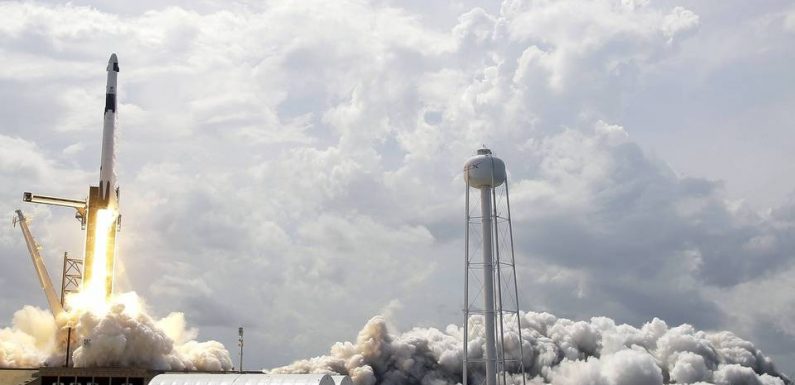 SpaceX : La capsule Crew Dragon avec ses deux astronautes à bord s’est amarrée à l’ISS