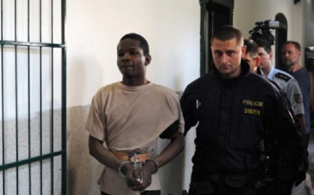 République tchèque : un demandeur d’asile libyen condamné à 2 ans de prison pour avoir violé une jeune fille de 15 ans