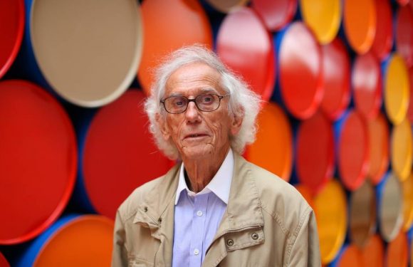 Christo, l’artiste « emballeur » du Pont-Neuf et du Reichstag, est mort