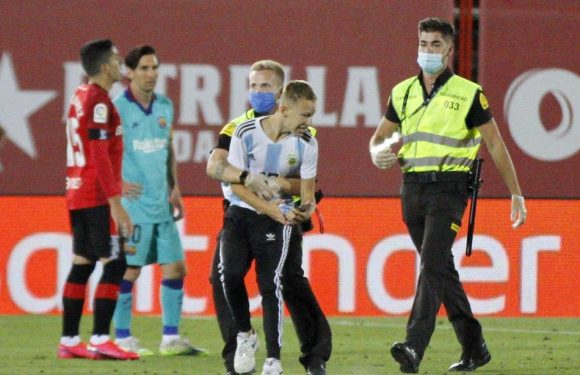 Majorque-Barcelone : La Liga va poursuivre le supporter qui a fait irruption sur la pelouse lors du match