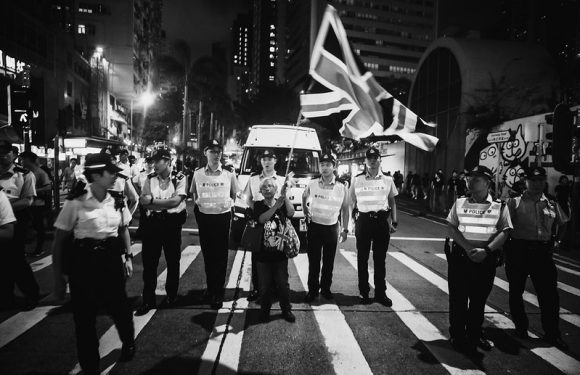 Hong Kong absorbé par la Chine. À quel prix ?