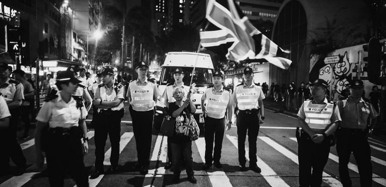 Hong Kong absorbé par la Chine. À quel prix ?