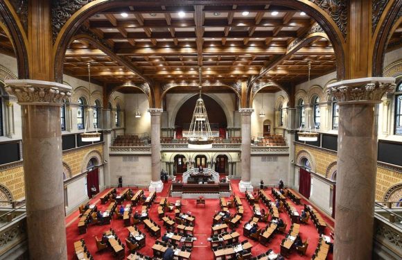 Présidentielle américaine : Le collège électoral vote pour Trump et Biden, aucun électeur « infidèle » pour l’instant
