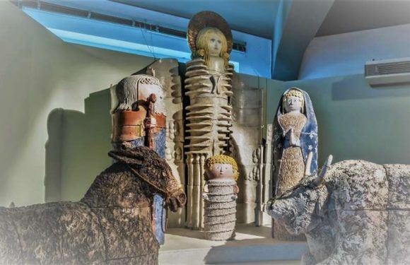 A Rome, la crèche installée sur la place Saint-Pierre provoque colère et incompréhension