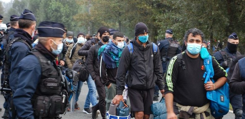 Immigration : selon l’Ofpra, «100 000 demandes d’asile» auront été déposées en France en 2021
