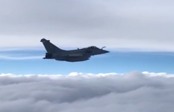 La défense russe annonce avoir escorté trois avions français au dessus de la Mer noire (VIDEO)