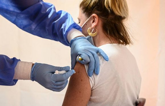 Vaccination : Risques, efficacité… Une dose de rappel avec le vaccin de Moderna ou de Pfizer, c’est vraiment pareil ?