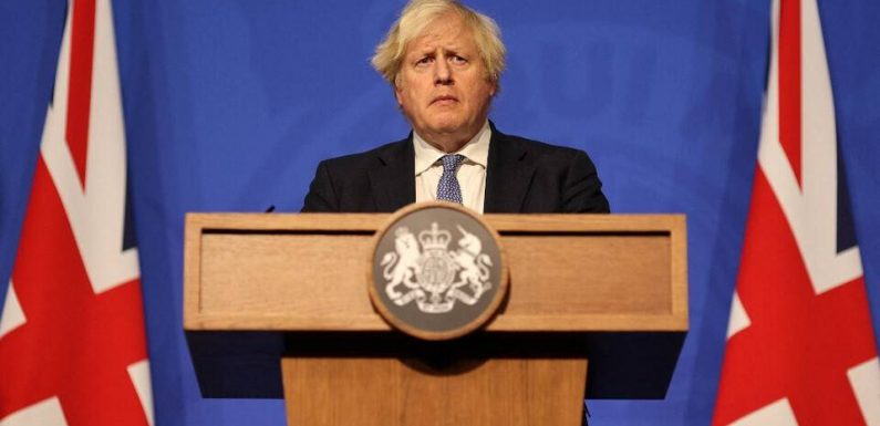Coronavirus au Royaume-Uni : Télétravail dès lundi et mise en place du passeport vaccinal, annonce Boris Johnson